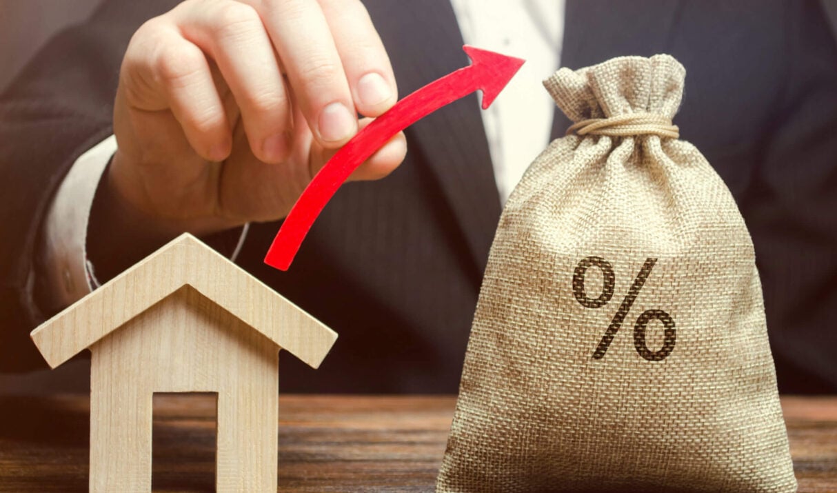 Should You Refinance in Today’s Market? What Homeowners Need to Know