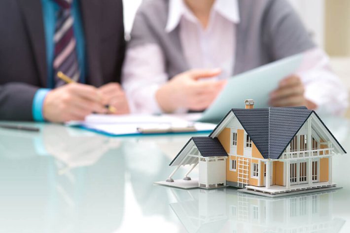mortgage-underwriters-img